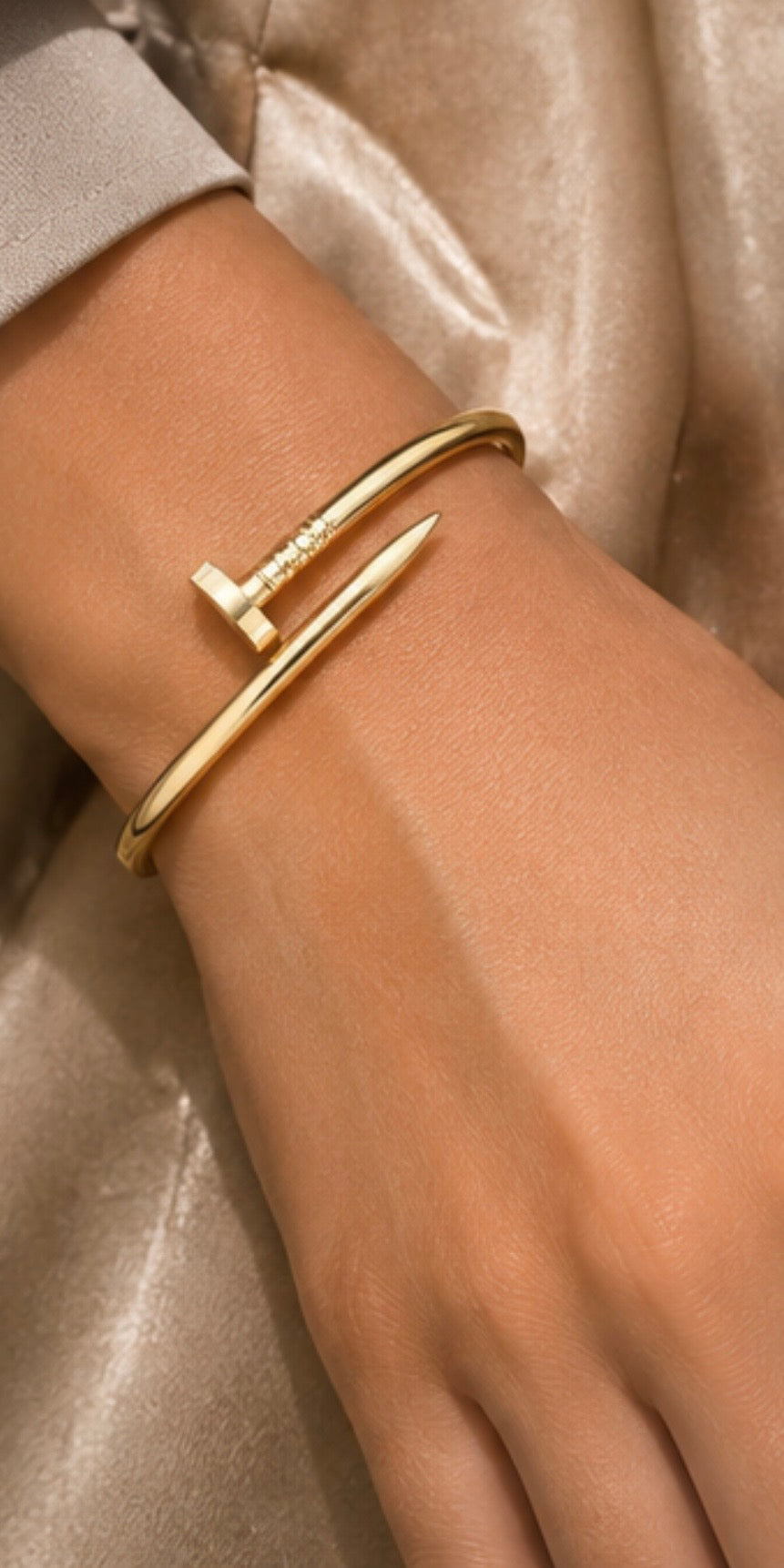 luxe elegant bangle