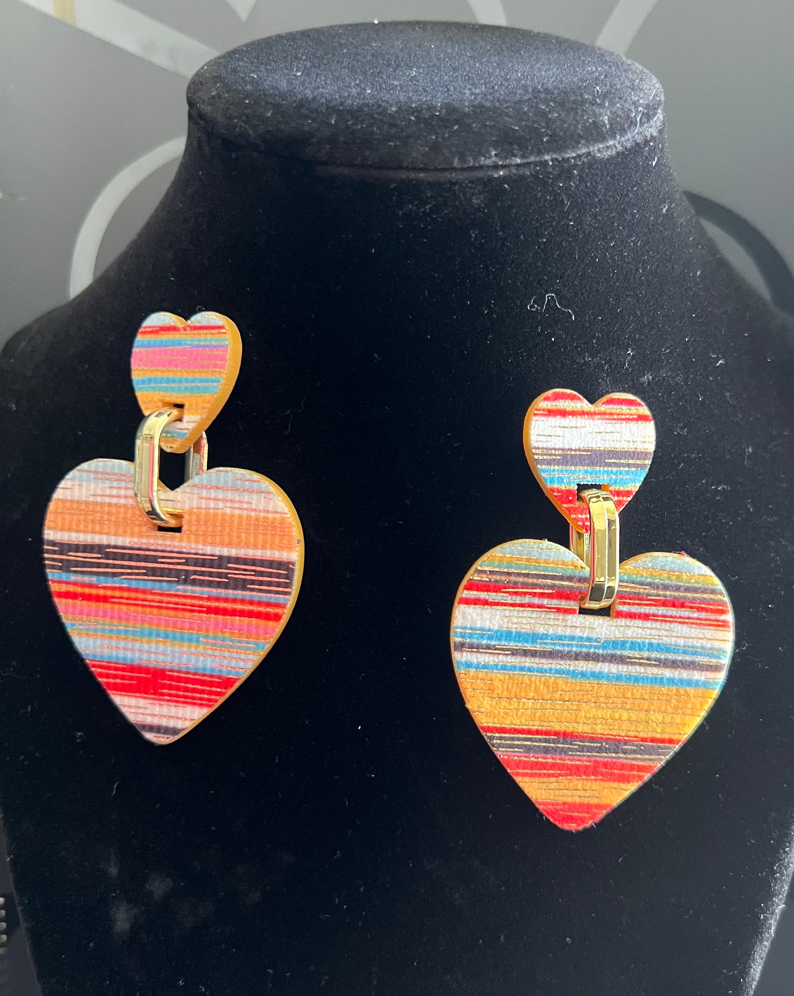 I am on vacation Earing