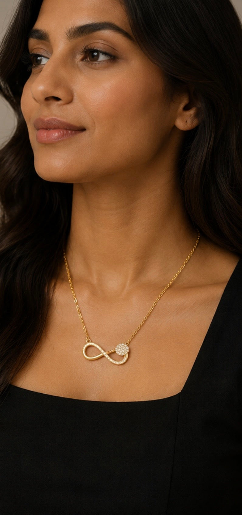 Clavicle necklace